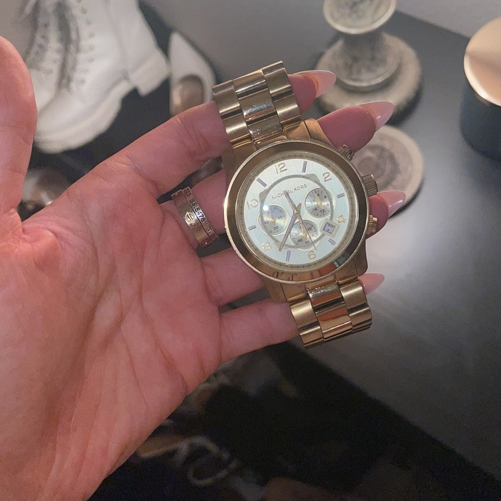 Michael kors gold watch